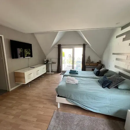 Belle Maison Individuelle Avec Piscine Villa *